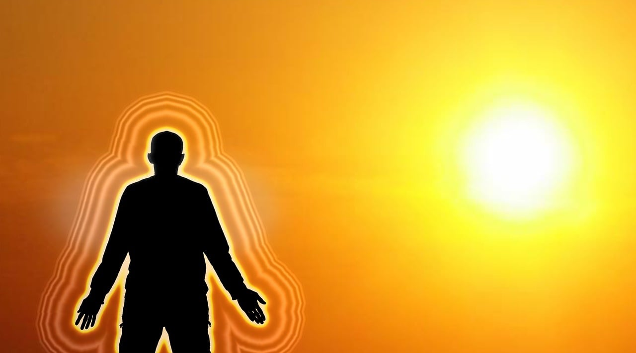 Gold Aura Meaning & Personality Traits
